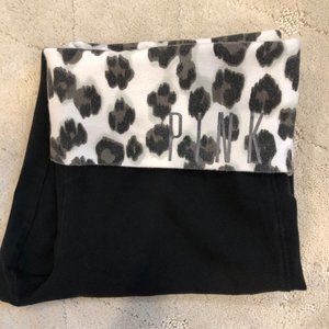 Women's PINK Leopard Cropped Leggings